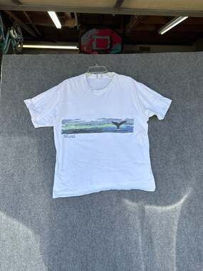 Vintage Crazy Shirts Maui Whale Tail Graphic T-Shirt White Large